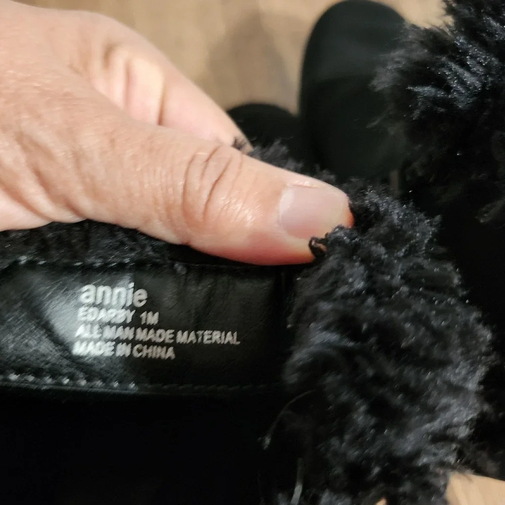 Annie Edarry Black Faux Suede Fur Trim Ankle Boots Wedge Heel Booties Size 1M